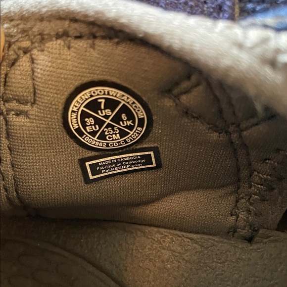 Keen Newport H2 Mens 7 Waterproof Sandals Hiking Outdoors - Picture 7 of 10